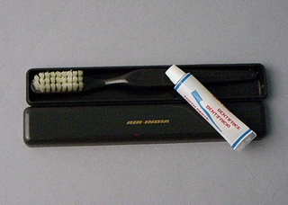 Image: toothbrush kit: Air India