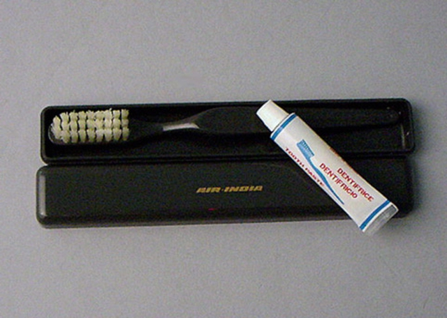 Toothbrush kit: Air India