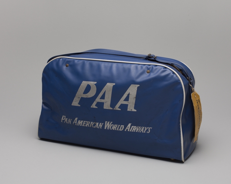 Image: airline bag: Pan American World Airways