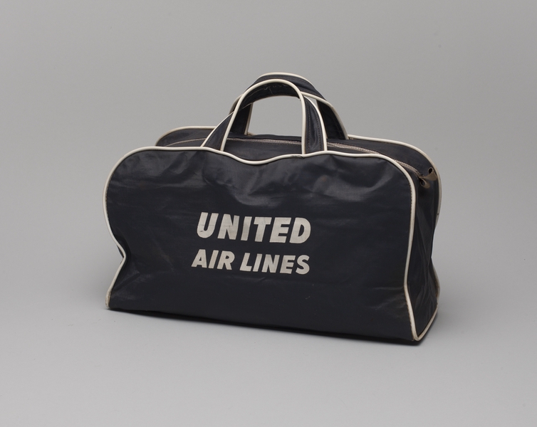 Image: airline bag: United Air Lines