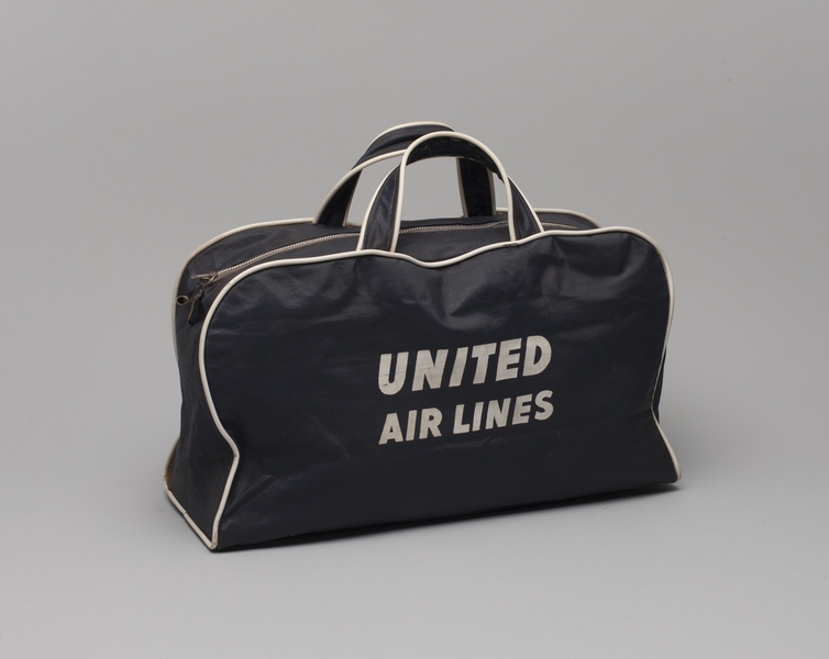 Image: airline bag: United Air Lines