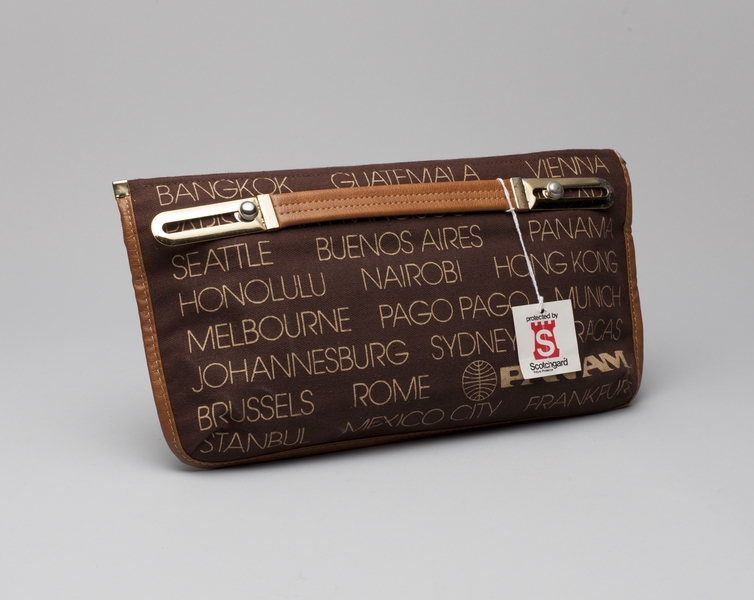 Image: airline bag: Pan American World Airways