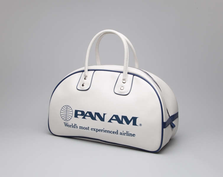 Image: airline bag: Pan American World Airways