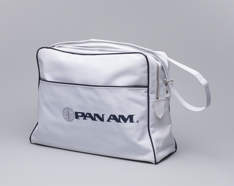 Image: airline bag: Pan American World Airways