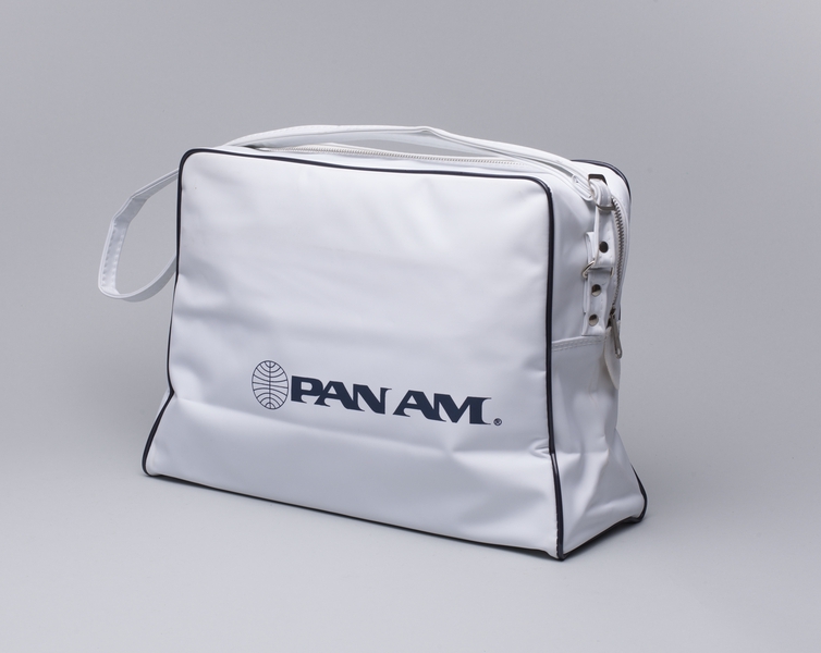 Image: airline bag: Pan American World Airways