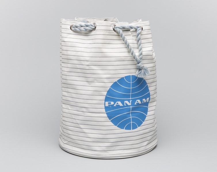 Image: airline bag: Pan American World Airways