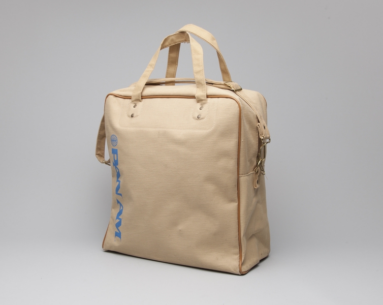 Image: airline bag: Pan American World Airways