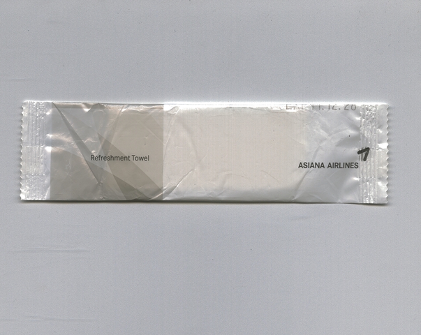 Towelette: Asiana Airlines