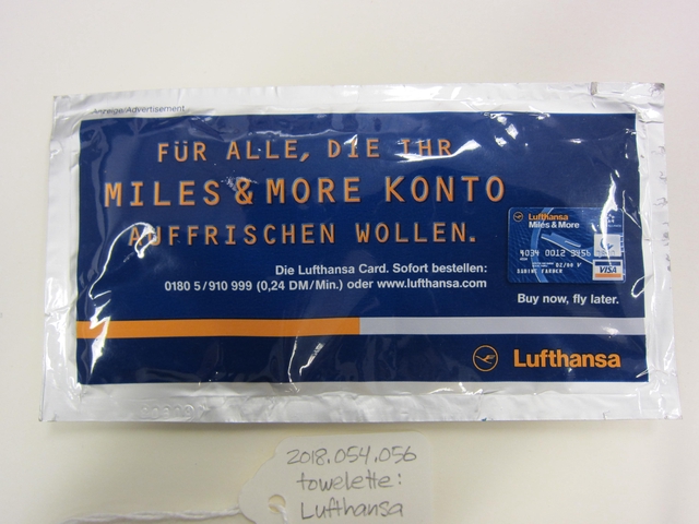 Towelette: Lufthansa