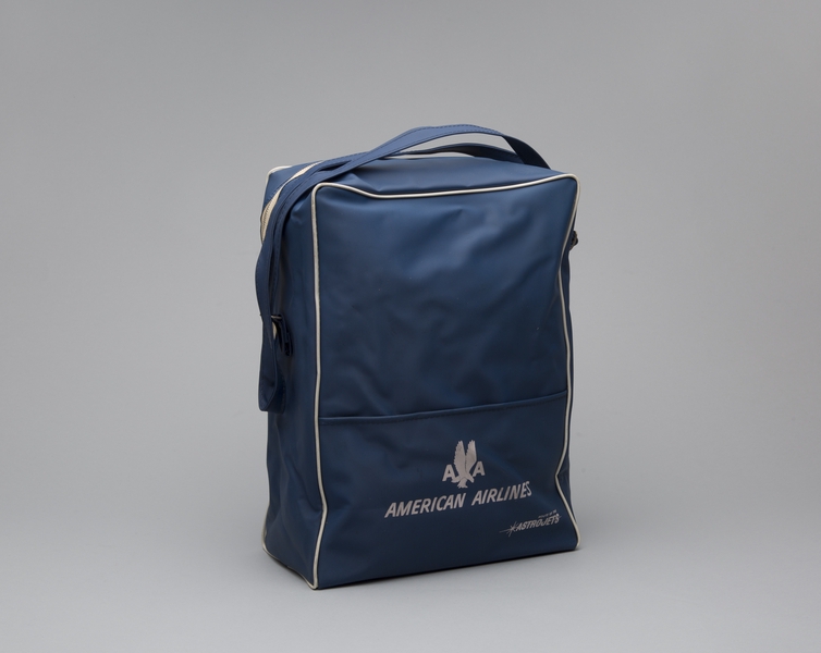 Image: airline bag: American Airlines