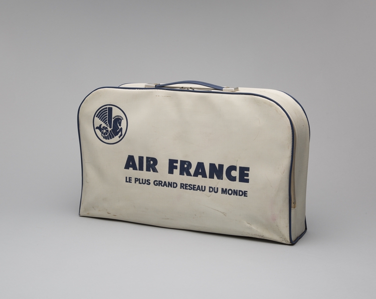 Image: airline bag: Air France