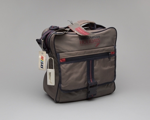 Image: airline bag: British Airways