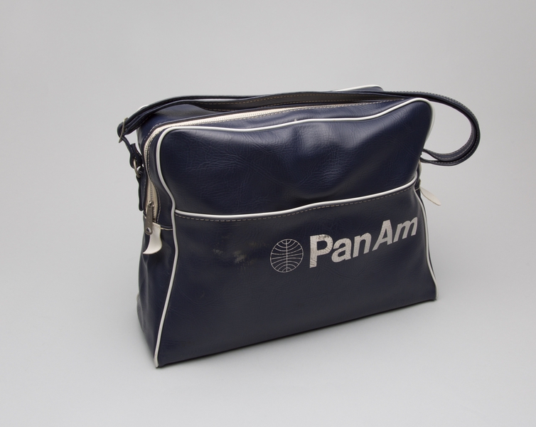 Image: airline bag: Pan American World Airways