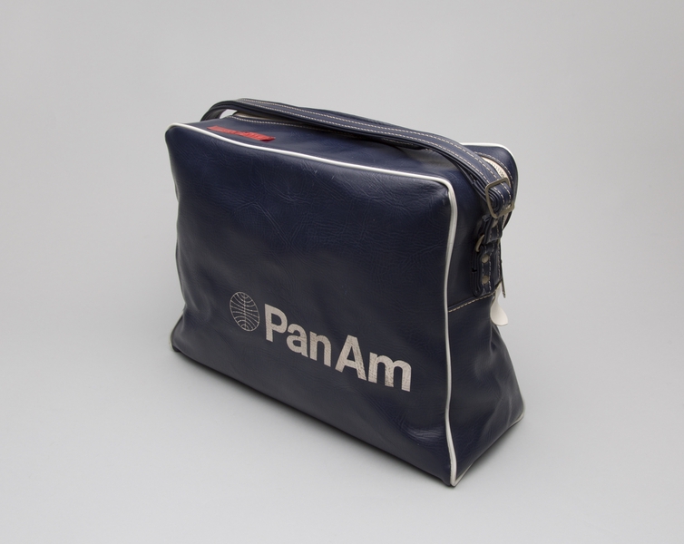 Image: airline bag: Pan American World Airways