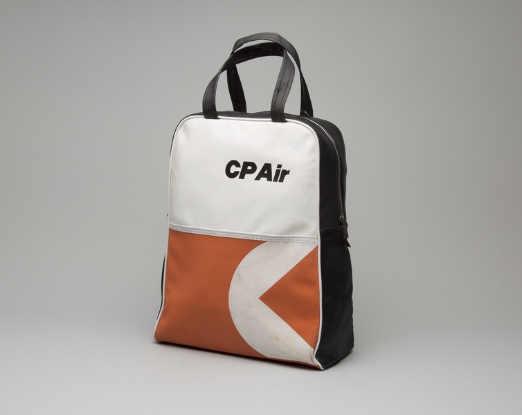 Image: airline bag: CP Air (Canadian Pacific Airlines)