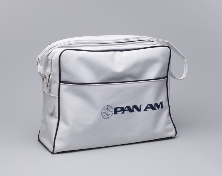 Image: airline bag: Pan American World Airways
