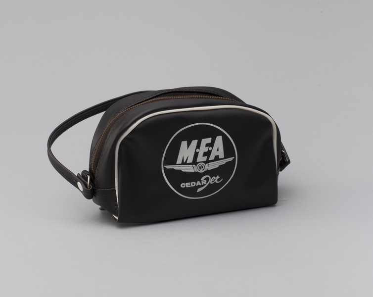 Image: miniature airline bag: Middle East Airlines (MEA)