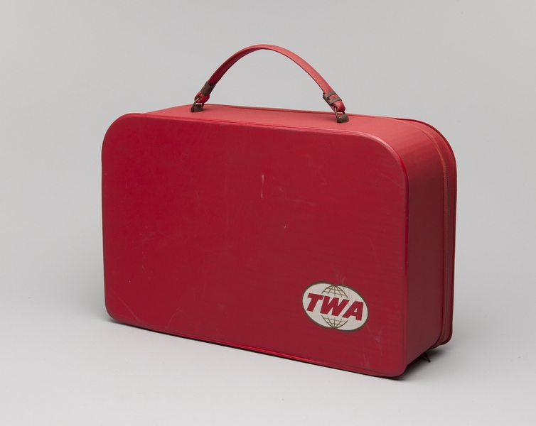 Image: airline bag: TWA (Trans World Airlines)