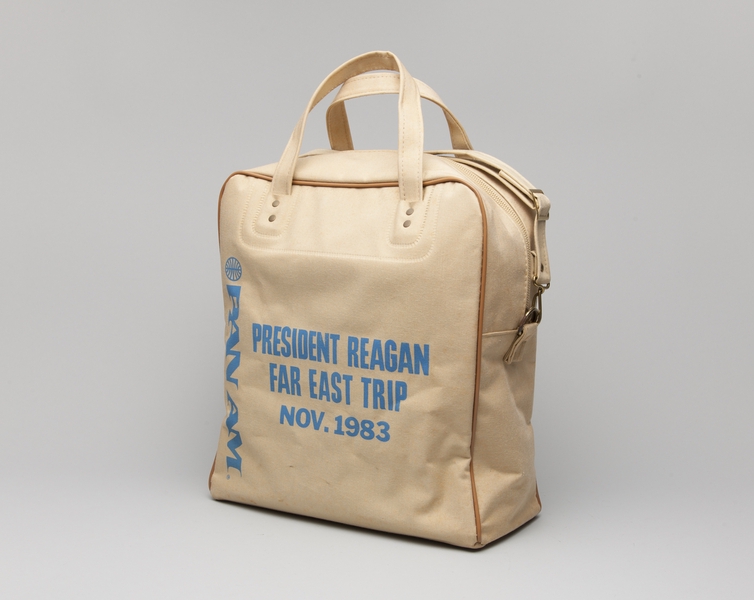 Image: airline bag: Pan American World Airways
