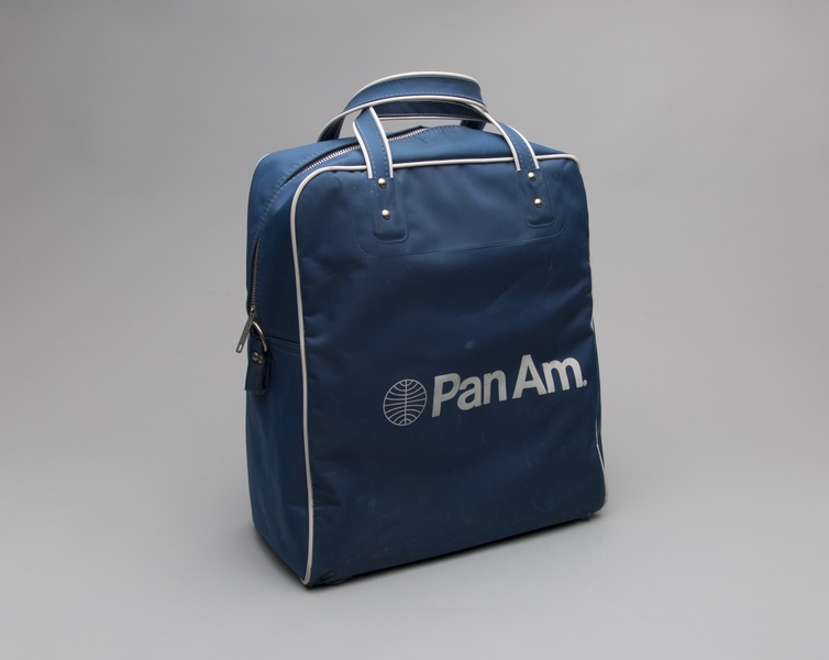 Image: airline bag: Pan American World Airways