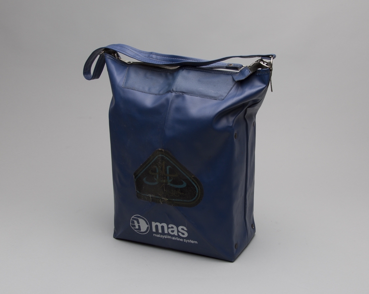 Image: airline bag: Malaysian Airline System (MAS)