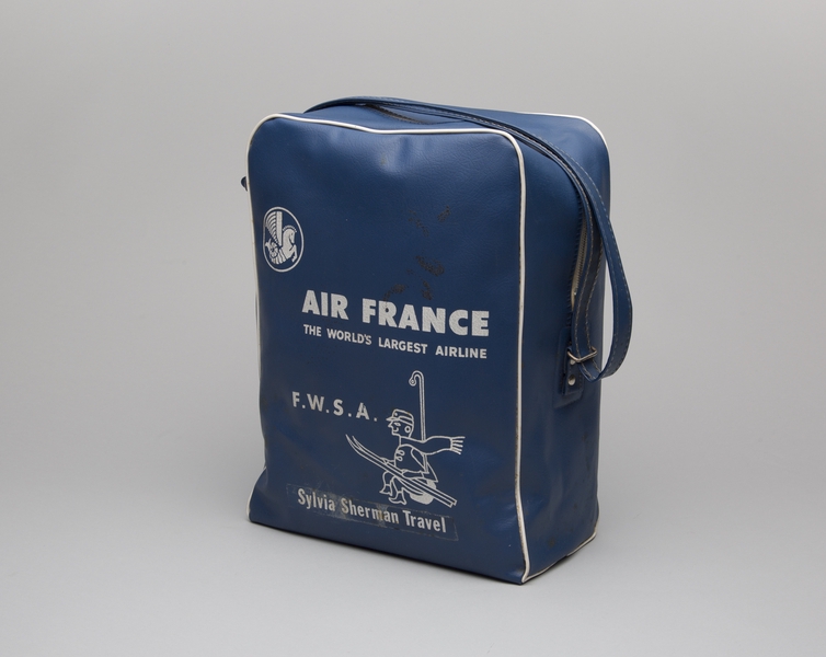 Image: airline bag: Air France