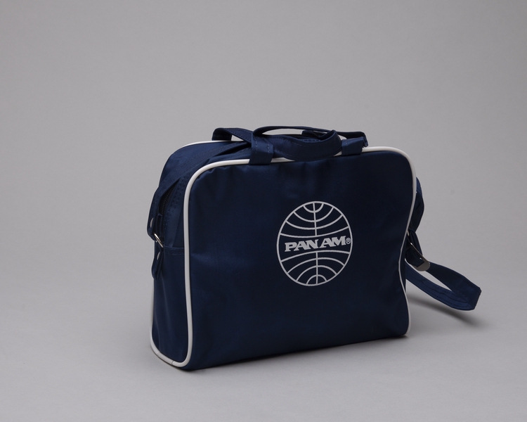 Image: airline bag: Pan American World Airways