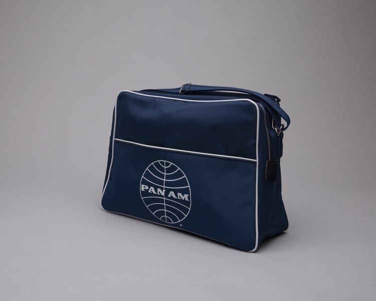 Image: airline bag: Pan American World Airways