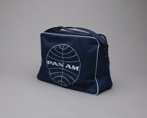 Image: airline bag: Pan American World Airways