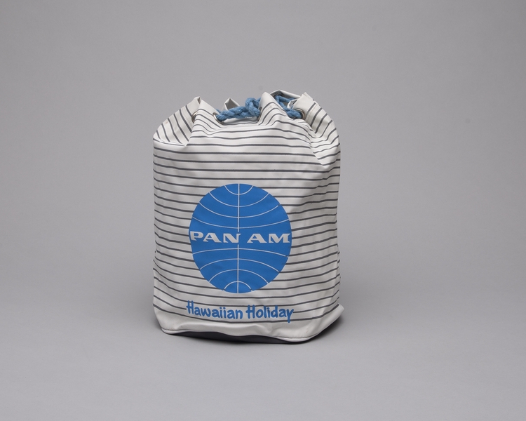 Image: airline bag: Pan American World Airways