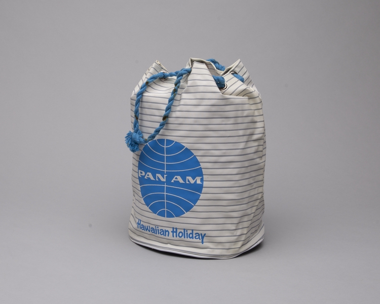 Image: airline bag: Pan American World Airways