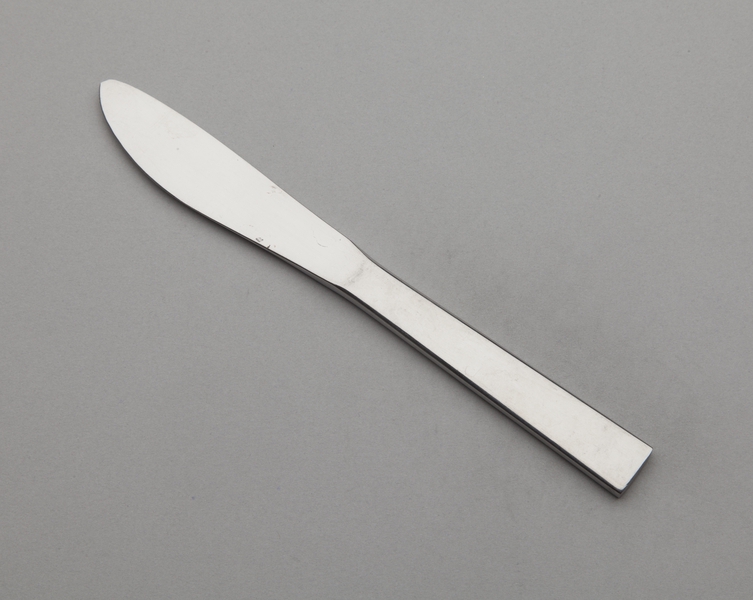 Image: knife: Pan American World Airways