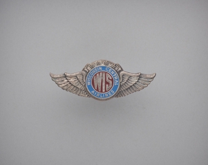 Image: flight officer cap badge: Wisconsin Central Airlines