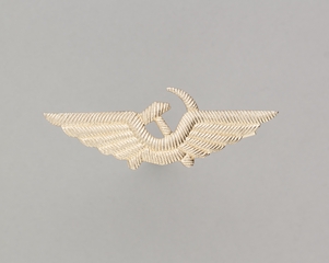 Image: flight officer cap badge: Aeroflot Soviet Airlines