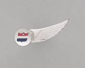 Image: stewardess hat badge: United Air Lines