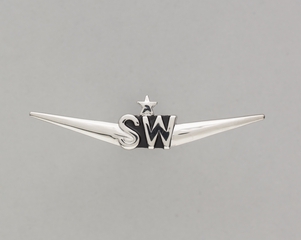Image: flight officer wings: Southwest Airlines