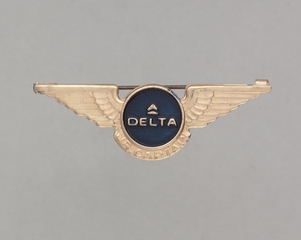 Image: children's souvenir wings: Delta Air Lines, “Jr. Captain”