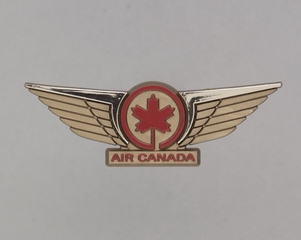 Image: children's souvenir wings: Air Canada
