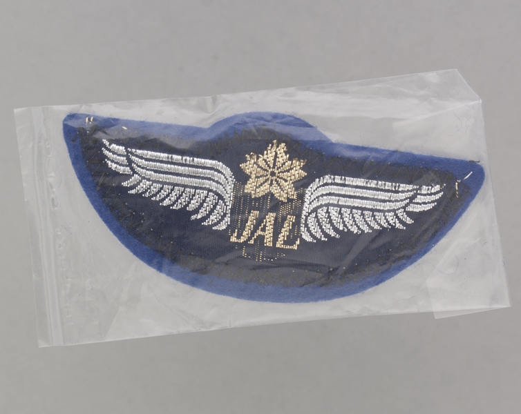 Image: children's souvenir patch: Japan Airlines