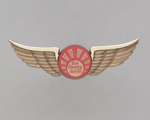 Image: children's souvenir wings: Sun Country Airlines