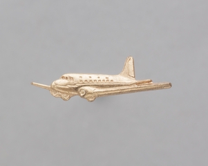 Image: lapel pin: Douglas DC-3