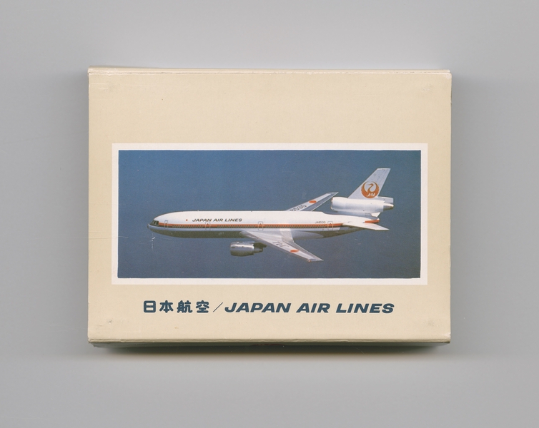 Image: playing cards: Japan Air Lines, double deck bridge set