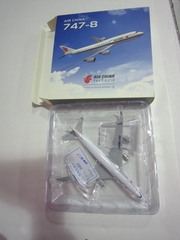 Image: miniature model airplane: Air China, Boeing 747-8