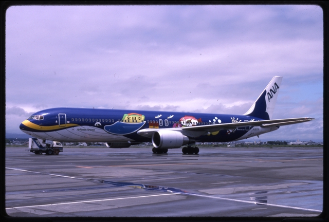 Slide: ANA (All Nippon Airways), Boeing 767-300