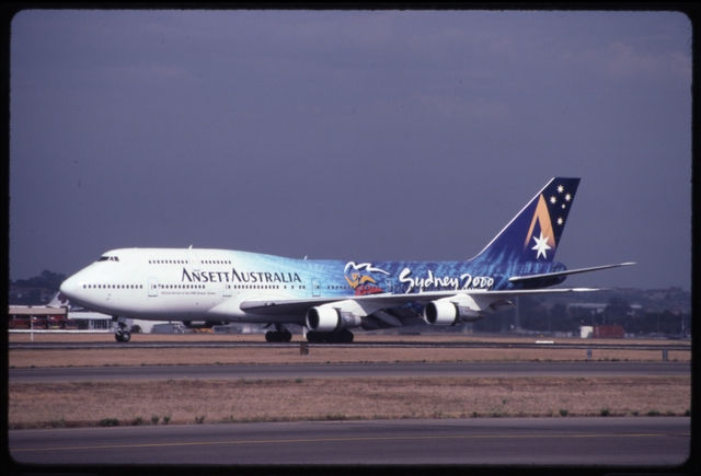 Slide: Ansett Australia, Boeing 747-300, Sydney Airport (SYD)