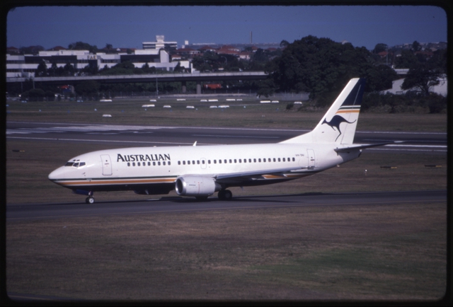 Slide: Australian Airlines, Boeing 737-300, Sydney Airport (SYD)