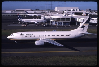 Image: slide: Australian Airlines, Boeing 737-400, Sydney Airport (SYD)