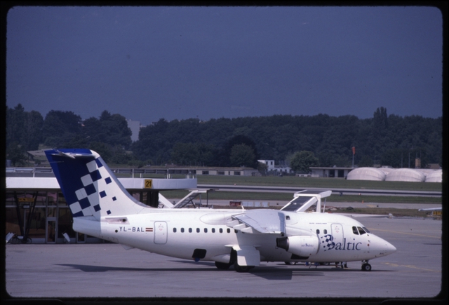Slide: airBaltic, British Aerospace BAe-146