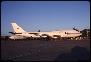 Image: slide: Qantas Airways / Japan Airlines, Boeing 747-300, Sydney Airport (SYD)