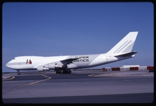Image: slide: Japan Airlines, Boeing 747-200F, John F. Kennedy International Airport (JFK)